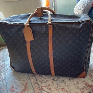 Louis Vuitton Sirius (large) Luggage